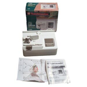 NIB Toastmaster Under Cabinet Electric Can Opener Model 2209 Spacemaker Open Box